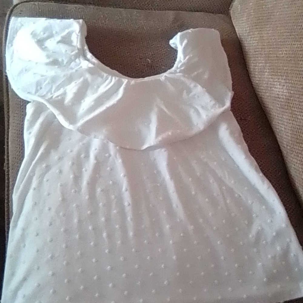 Style & Co White off shoulder blouse Med
